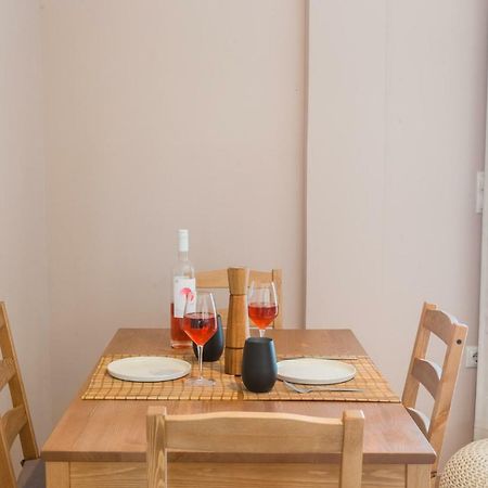 100M2 Luxury Apartment In The Heart Of Athens - Living Stone Emerald Eksteriør billede